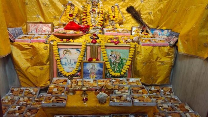 Tableau of fifty-six offerings decorated in Shri Badrinath Ji Temple