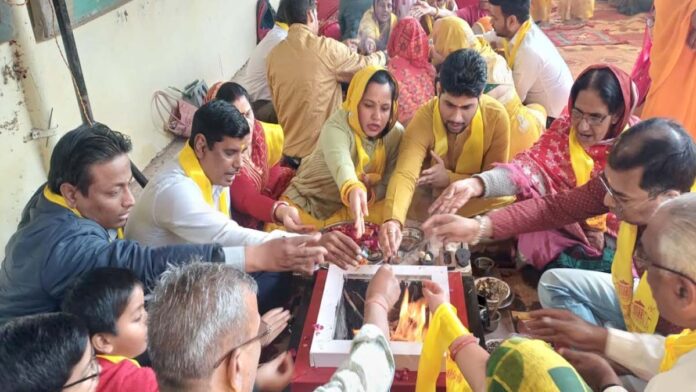 Devotees learned the method of healing through spirituality