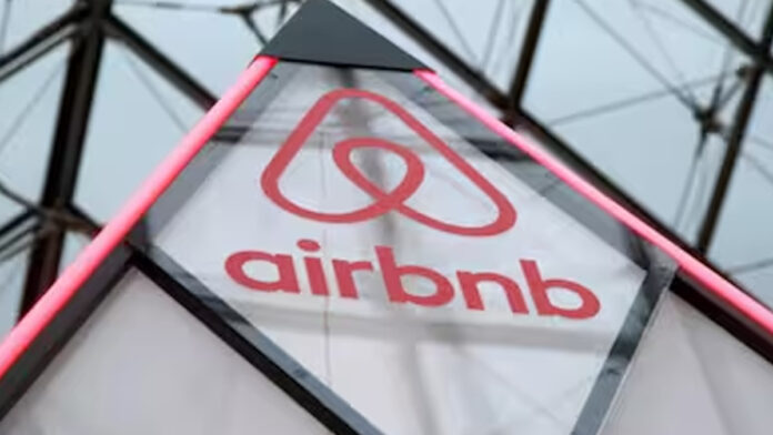 Experience Lollapalooza India 2026 with Airbnb's exclusive experiences.