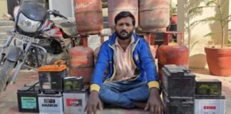 गैस सिलेंडर चोरी करने वाला गिरफ्तार Man arrested for stealing gas cylinders.