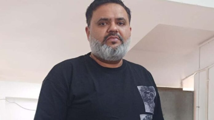 car The accused, declared absconding in a Rs 17 crore bank scam, has been apprehended by the CBI.