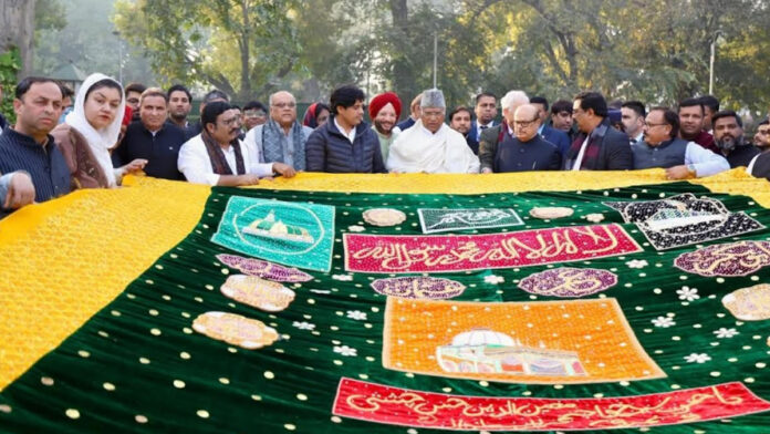 The Congress president handed over a ceremonial cloth for the Ajmer Sharif Urs.