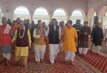 साढ़े सन्नर अरब हस्त लिखित राम नाम मंत्र परिक्रमा प्रारंभ Seventy-five billion handwritten Ram Naam Mantra Parikrama begins