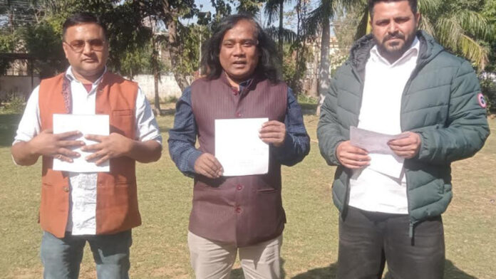 Gram panchayats should be given autonomy and the right to 50 percent of developed land. Gram panchayats should be given autonomy and the right to 50 percent of developed land.