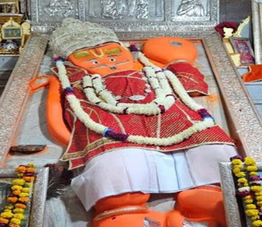 खोले के हनुमान मंदिर में हुआ सामूहिक हनुमान चालीसा पाठ