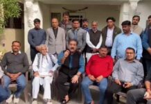 मेटल फैक्ट्री के मजदूरों को न्याय दिलाने की प्रताप सिंह खाचरियावास उतरे सड़क पर Pratap Singh Khachariyawas took to the streets to demand justice for the workers of a metal factory.