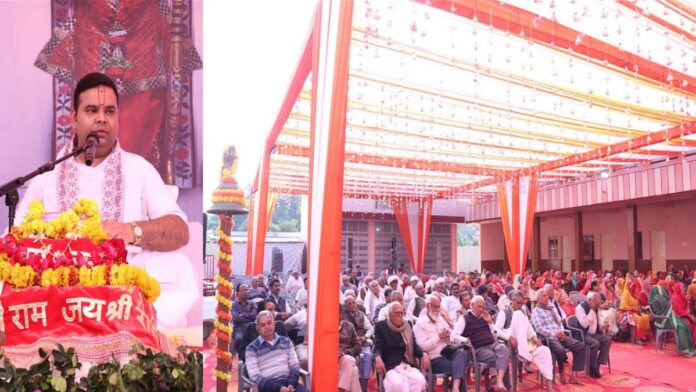 A grand gathering of saints took place on the birth anniversary of Swami Shri Balaram Das Maharaj.