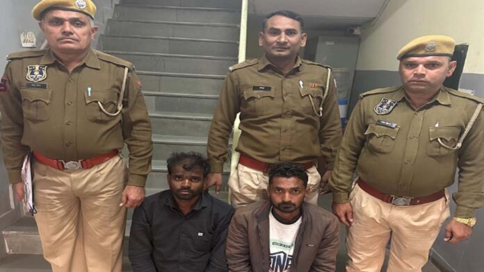 Two notorious vehicle thieves who stole two-wheeler vehicles have been arrested.