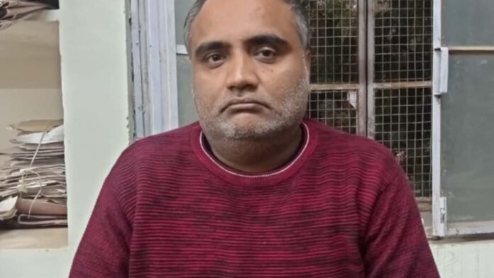A tax assistant from the commercial tax department was arrested for accepting a bribe of fifty thousand rupees.