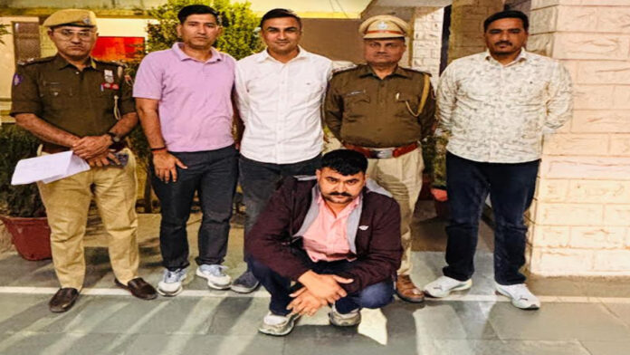 The AGTF has tightened its grip on the main ringleader of the notorious 007 gang in Jodhpur. The AGTF has tightened its grip on the main ringleader of the notorious 007 gang in Jodhpur.