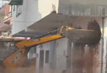 फायरिंग आरोपी रवि मेहरा के अवैध निर्माण पर चला बुलडोजर