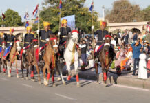जयपुर में गूंजी घोड़ों की टाप और बैंड की मधुर धुन: राजस्थान पुलिस के शौर्य और संस्कृति का अनूठा संगम A unique blend of valor and culture of the Rajasthan Police.