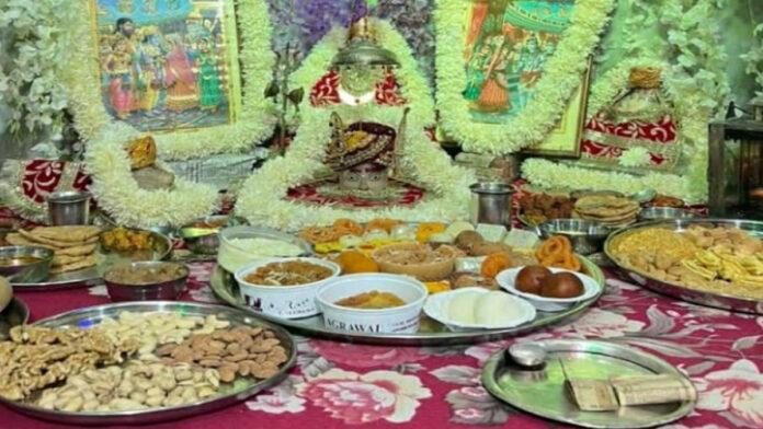 Lord Shiva is adorned in the Paush Bada festival.