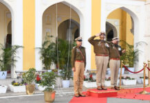 गणतंत्र दिवस :पुलिस कमिश्नर सचिन मित्तल ने किया झंडारोहण