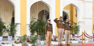 गणतंत्र दिवस :पुलिस कमिश्नर सचिन मित्तल ने किया झंडारोहण