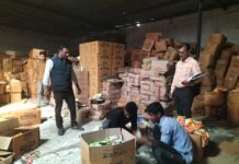 फूड सेफ्टी टीम ने अमूल ब्रांड के तीस हजार किलो एक्सपायरी सामग्री को करवाया नष्ट