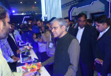 केन्द्रीय इलेक्ट्रॉनिक्स एवं सूचना प्रौद्योगिकी मंत्री अश्विनी वैष्णव ने ‘राजस्थान पवेलियन’ का किया दौरा Union Minister of Electronics and Information Technology Ashwini Vaishnav visited the 'Rajasthan Pavilion'