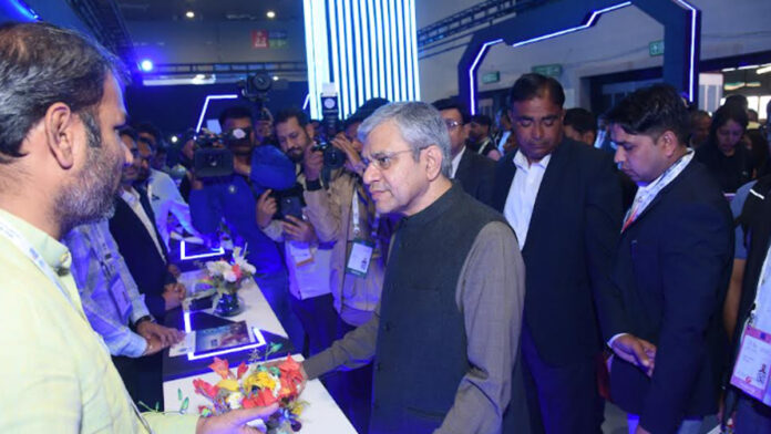 Union Minister of Electronics and Information Technology Ashwini Vaishnav visited the 'Rajasthan Pavilion'
