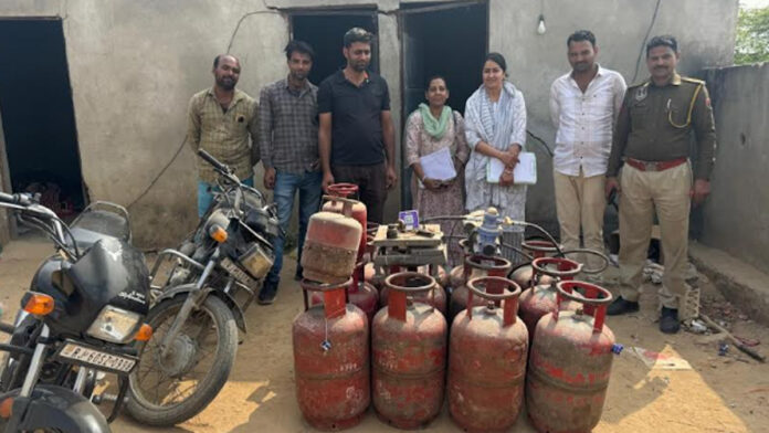 Illegal refilling racket busted: 102 cylinders, vehicles and equipment seized