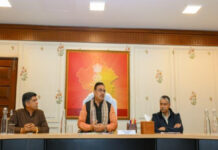 मुख्यमंत्री भजनलाल शर्मा ने 13वें इंडिया स्टोनमार्ट 2026 की तैयारियों को लेकर दिए दिशा-निर्देश Chief Minister Bhajanlal Sharma gave instructions regarding the preparations for the 13th India StoneMart 2026.