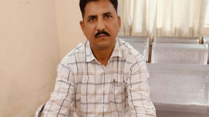 Land records inspector arrested for taking bribe of Rs 3.80 lakh