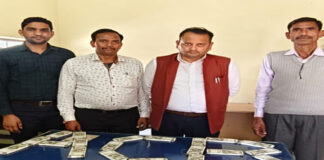 ईडी में राहत दिलाने के नाम पर 13 लाख की रिश्वत लेते हेड कांस्टेबल गिरफ्तार Head constable arrested for accepting bribe of Rs 13 lakh in the name of getting relief in ED case