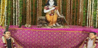 ऐ श्याम फागुन आया लाया संदेशा पवन भुवन में रंग छाया