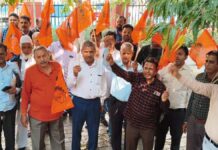 श्रमिकों की हुंकार: कलेक्ट्रेट पर भारतीय मजदूर संघ का प्रदर्शन The splendor of Braj spread during the Fagotsav at Govind Dev Ji Temple.