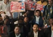 हाईकोर्ट के बाहर वकीलों का जाम: डॉक्टर की गिरफ्तारी की मांग पर अड़े