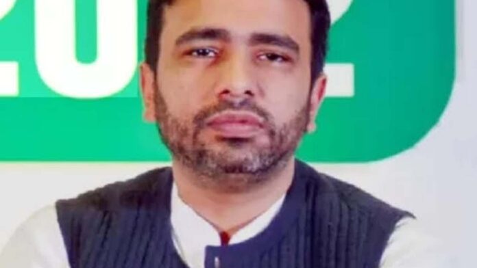 State Minister Jayant Chaudhary flagged off Amazon's AI Skills Van State Minister Jayant Chaudhary flagged off Amazon's AI Skills Van