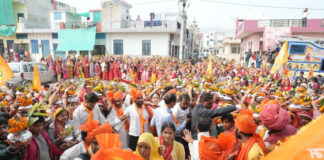 विराट हिंदू सम्मेलन:कृष्णा मंदिर से महिलाओं की निकली कलश यात्रा