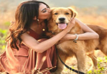 काशिका कपूर ने 15 आवारा कुत्तों को गोद लिया