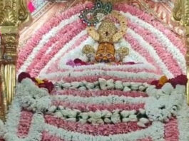 खाटूश्यामजी मंदिर :तीन दिन में 4.10 लाख से अधिक श्रद्धालुओं ने किए बाबा श्याम के दर्शन Over 4.10 lakh devotees visited Baba Shyam in three days.