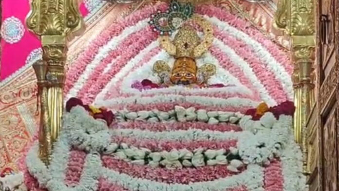 Over 4.10 lakh devotees visited Baba Shyam in three days.