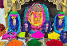 परकोटा गणेश मंदिर में फाग की मस्ती: भजनों पर झूमीं महिला मंडल