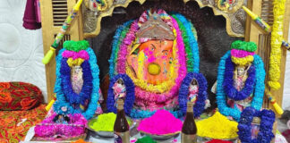 परकोटा गणेश मंदिर में फाग की मस्ती: भजनों पर झूमीं महिला मंडल