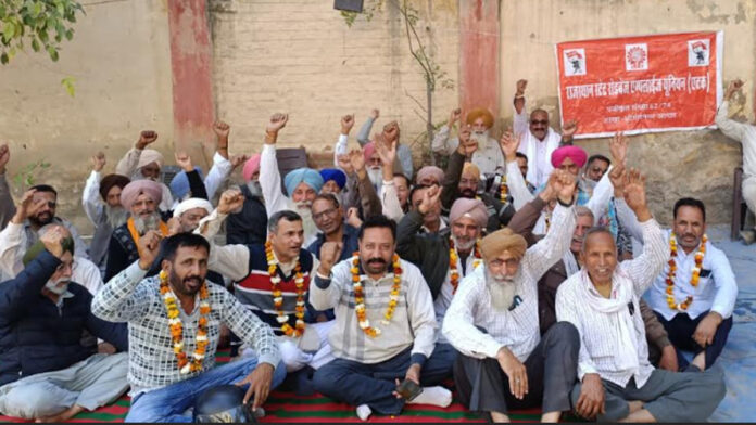 Roadways employees protest against exploitation in roadways Roadways employees protest against exploitation in roadways