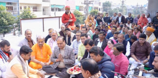 श्री शिव पुराण कथा और श्रीमहा मृत्युंजय रुद्र महायज्ञ के कार्यालय का उद्घाटन