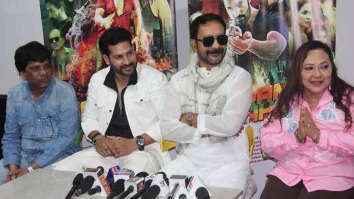 'Garam Bhav' reigns supreme in cinemas: Powerful posters and trailer add to the excitement 'Garam Bhav' reigns supreme in cinemas: Powerful posters and trailer add to the excitement