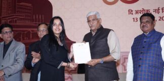 डिज़ाइन स्टूडेंट्स आईटीडीसी सिस्टम्स डिज़ाइन के लिए सम्मानित Design Students Awarded for ITDC Systems Design