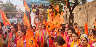 विराट हिन्दु सम्मेलन के तहत निकाली शोभायात्रा