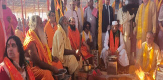 108 कुंडीय श्रीराम महायज्ञ: अब तक 61 लाख आहुतियां 108 Kundiya Shri Ram Mahayagna: 61 lakh offerings so far