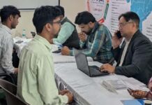 सम्यक कंप्यूटर क्लासेस में मेगा प्लेसमेंट में 85 से अधिक विद्यार्थियों को मिली नौकरी Over 85 Students Secure Jobs at Samyak Computer Classes' Mega Placement Drive