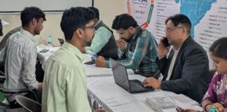 सम्यक कंप्यूटर क्लासेस में मेगा प्लेसमेंट में 85 से अधिक विद्यार्थियों को मिली नौकरी Over 85 Students Secure Jobs at Samyak Computer Classes' Mega Placement Drive