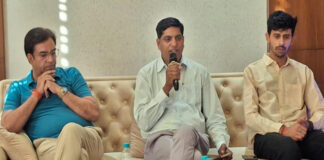 काव्य समारोह ‘सम्मुख’ में गूंजी गीत-ग़ज़लों की स्वर लहरियां Melodies of Songs and Ghazals Resound at the Poetry Gathering ‘Sammukh’