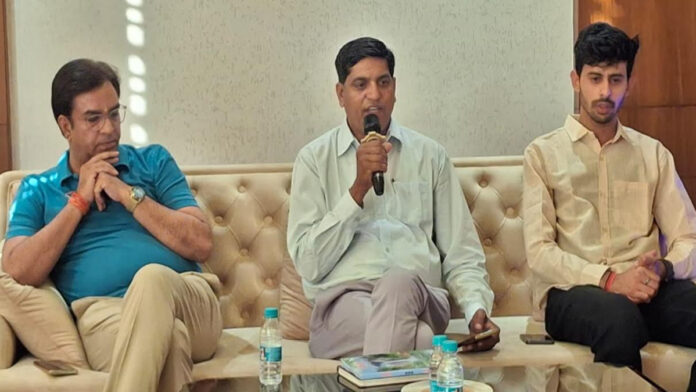 Melodies of Songs and Ghazals Resound at the Poetry Gathering ‘Sammukh’ Melodies of Songs and Ghazals Resound at the Poetry Gathering ‘Sammukh’