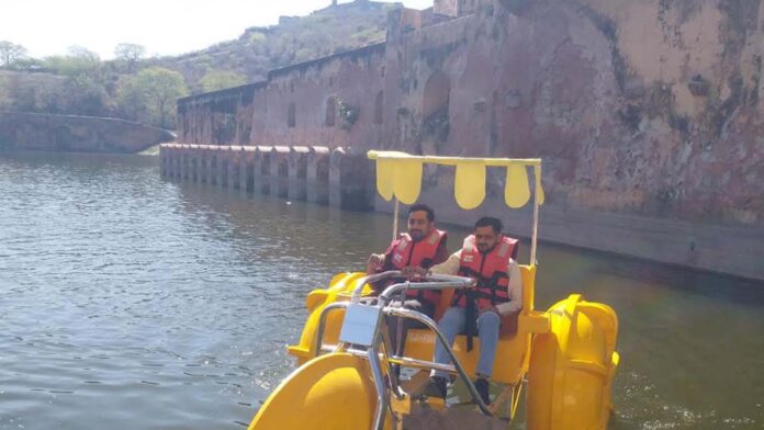 Boating started in Maatha Sarovar after 30 years