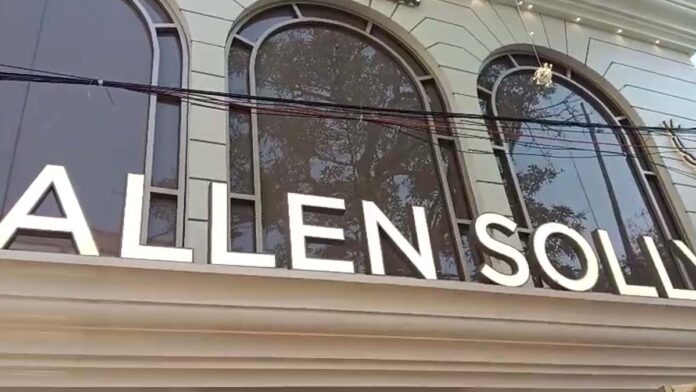 Allen Solly opens flagship store on MI Road