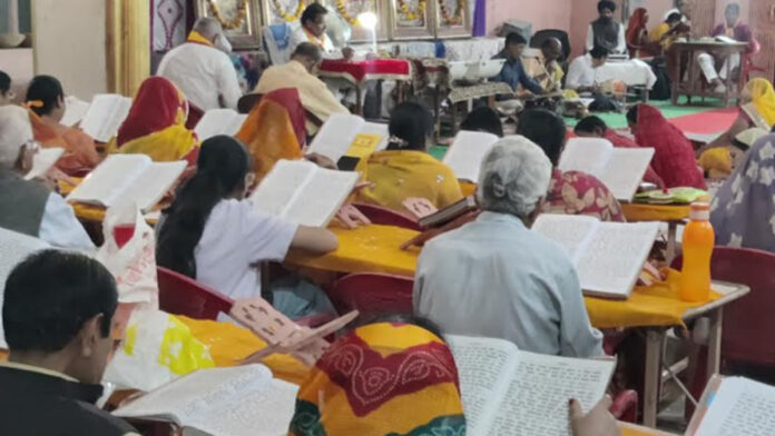 The Chaupais of the Balakand and Ayodhya Resounded