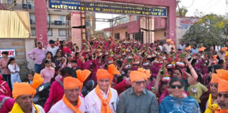 551 महिलाओं की कलश यात्रा के साथ श्रीमद् भागवत कथा का शुभारंभ